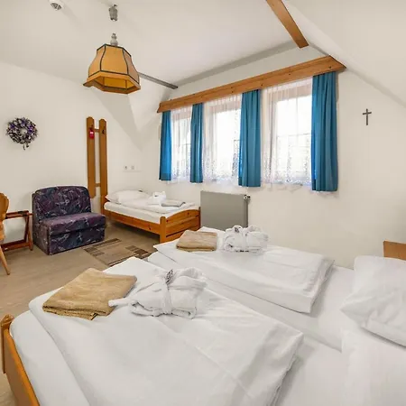 Waldschloessl Sankt Lorenzen ob Murau